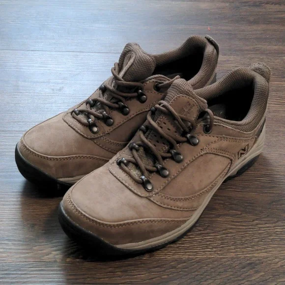 New Balance Womans Size 8 956 Goretex Brown Sneakers - Picture 1 of 9